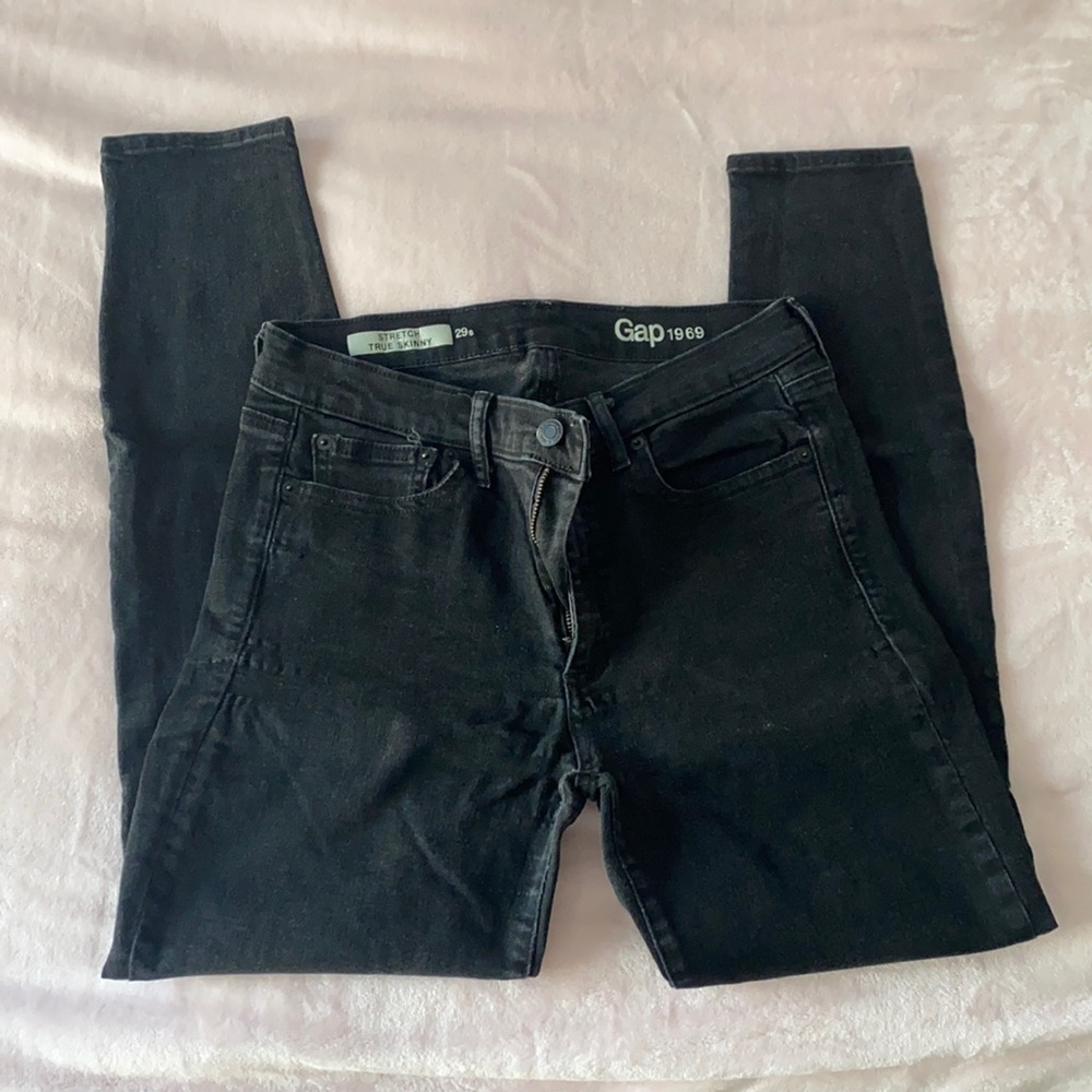 Gap black jeans size 29 short
